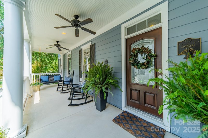 Property image 3 of 720 Shady Grove Crossing in Baxter Village, Fort Mill, SC 29708