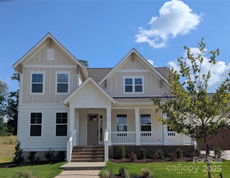 231 Luray Way
