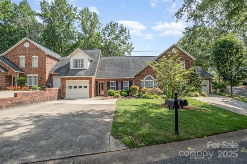 Property image 2 at 168 Columns Circle, Shelby, NC 28150