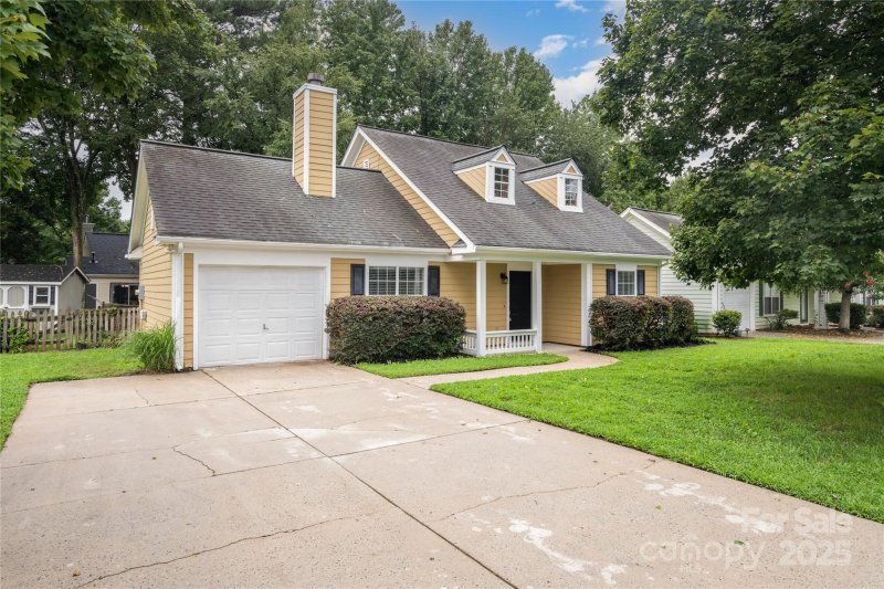 Property image 2 at 306 Cedarcroft Drive, Mooresville, NC 28115