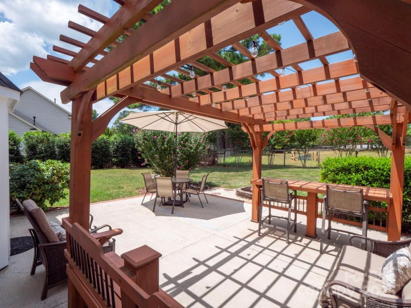 Property image 4 at 7601 Claiborne Woods Road, Charlotte, NC 28216