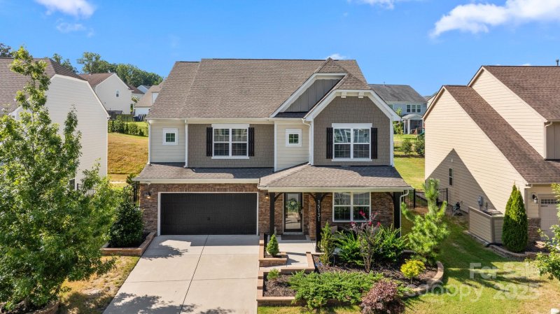 Property image 2 of 15131 Oleander Drive in The Palisades, Charlotte, NC 28278