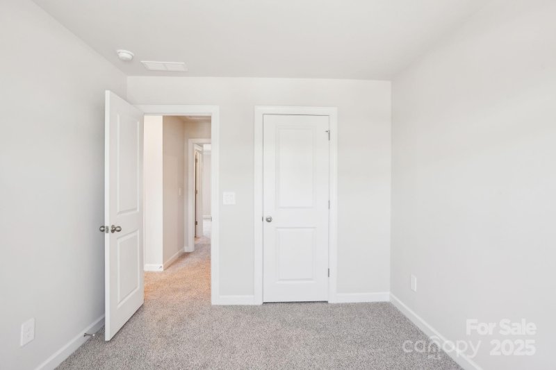 Property image 5 at 4220 Summit Woods Drive, Charlotte, NC 28216