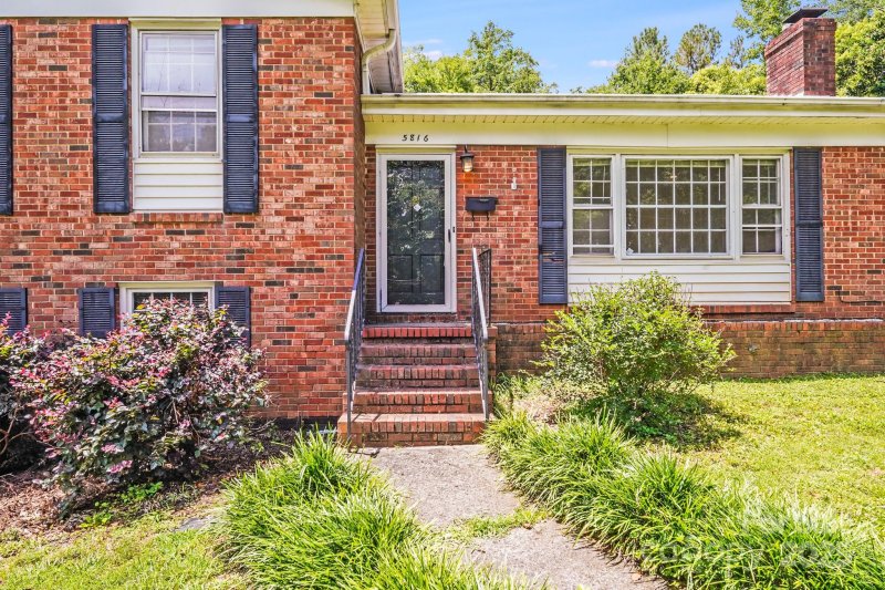 Property image 4 at 5816 Brookhaven Road, Charlotte, NC 28210
