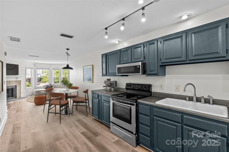 Property image 4 at 216 S Clarkson Street, Charlotte, NC 28202