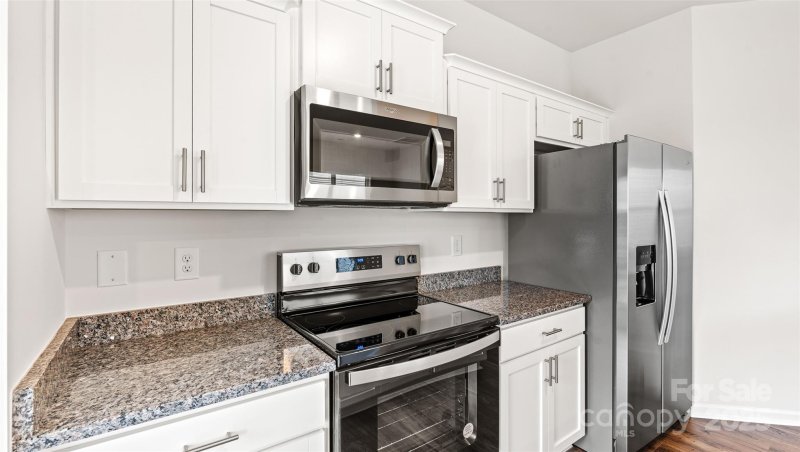 Property image 5 of 13 Caroline Valley Lane in Providence Walk, Hendersonville, NC 28792