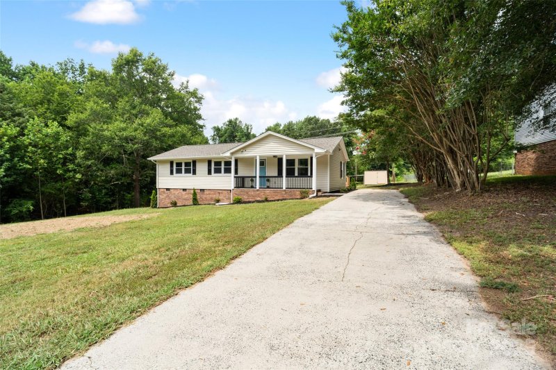 Property image 4 at 4504 Longbriar Drive, Gastonia, NC 28056