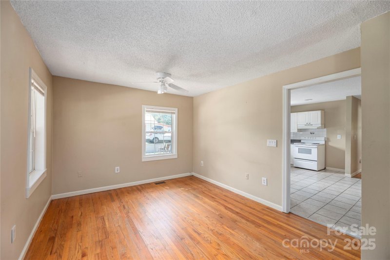 Property image 5 at 155 Onteora Boulevard, Asheville, NC 28803