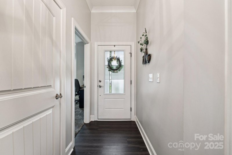 Property image 5 of 5141 Sapp Circle in Lake Wylie, Clover, SC 29710