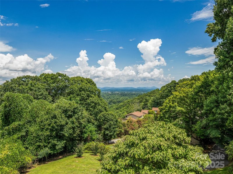 Country Ridge, Hendersonville Community