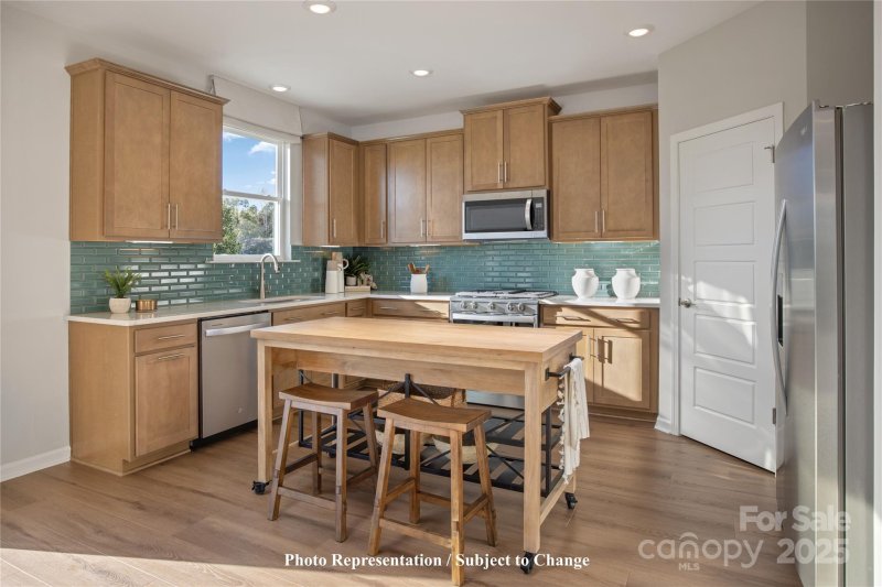 Property image 2 of 2124 Norwood Court in Bella Vista, Denver, NC 28037