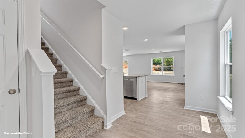 Property image 2 of 534 13th Avenue Drive in The Hamptons at Hickory, Hickory, NC 28601