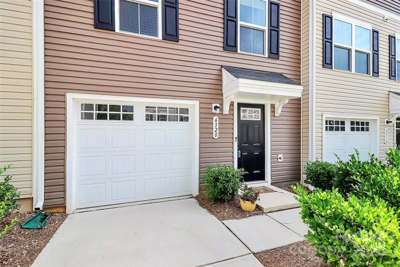 Property image 4 of 6320 Cutwater Circle in Dillon Lakes, Charlotte, NC 28269