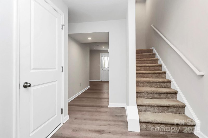 Property image 5 of 6320 Cutwater Circle in Dillon Lakes, Charlotte, NC 28269