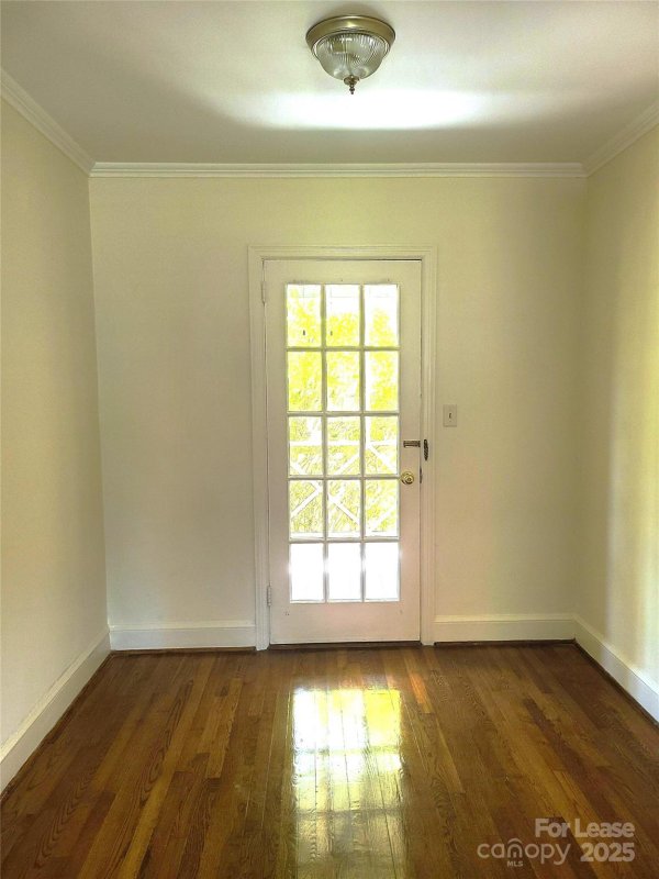 Property image 4 at 2357 Sharon Road, Charlotte, NC 28207