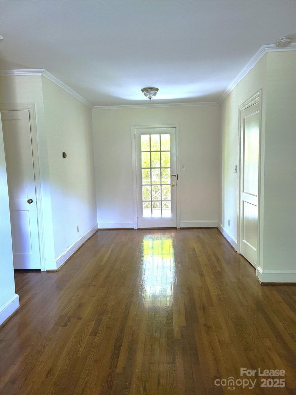 Property image 5 at 2357 Sharon Road, Charlotte, NC 28207