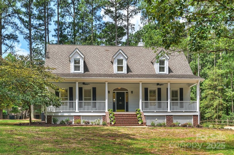 Shavenders Bluff, Mooresville Community