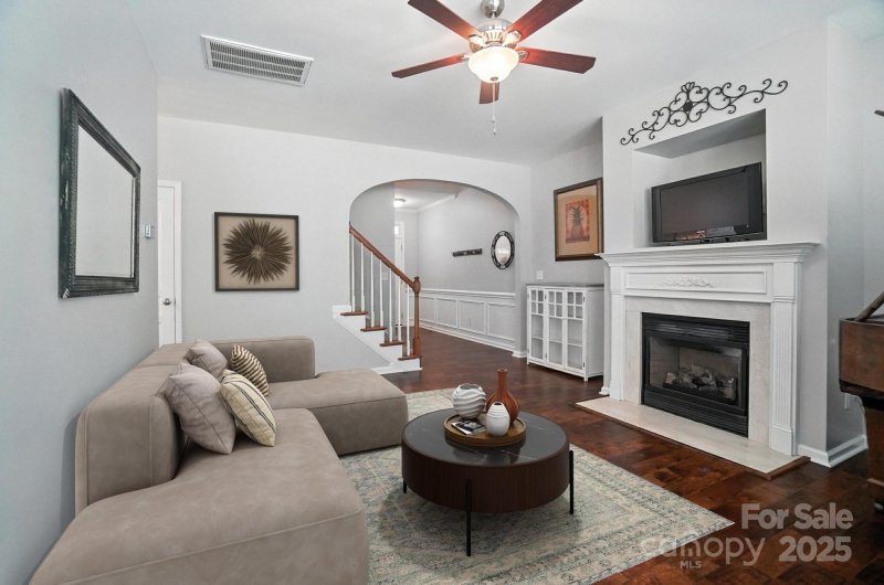 Property image 4 at 8323 Brookings Drive, Charlotte, NC 28269