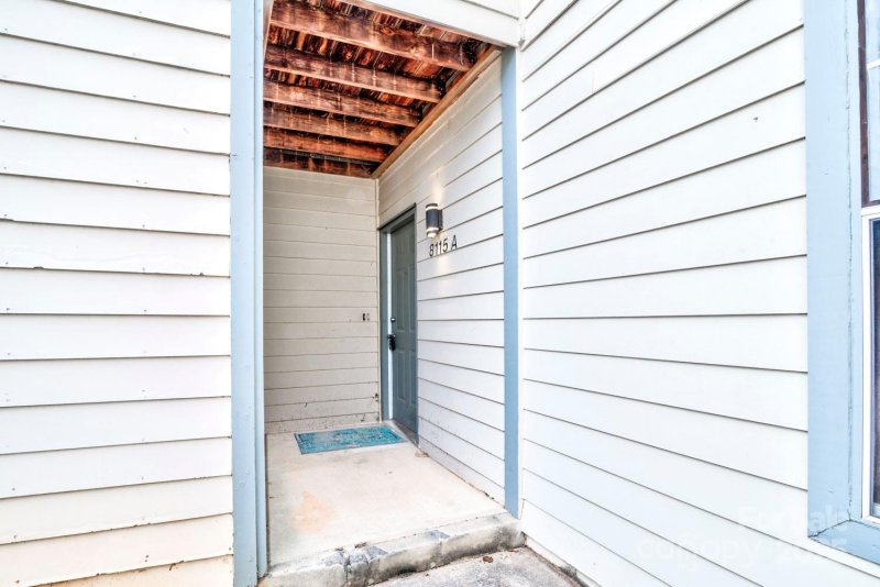 Property image 3 at 8115 Tremaine Court, Charlotte, NC 28227