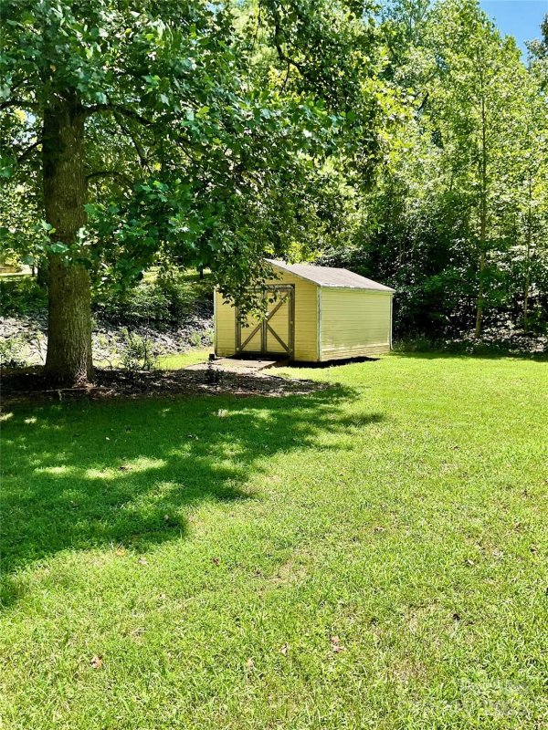 Property image 5 at 129 Countrywood Drive, Forest City, NC 28043