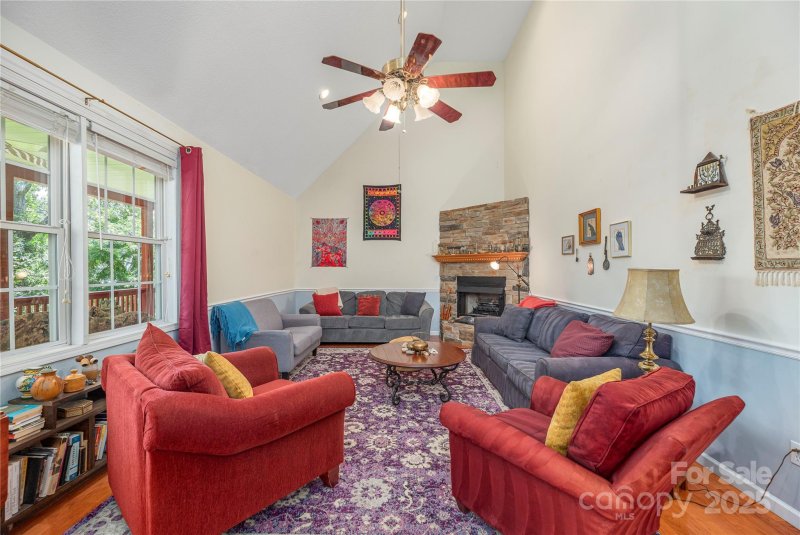 Property image 3 of 64 Wyoming Road in Kenilworth, Asheville, NC 28803