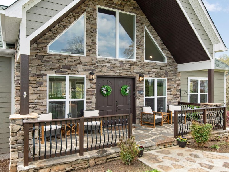 Property image 3 of 29 Enchanted Oak Lane in Northern Horizons, Alexander, NC 28701