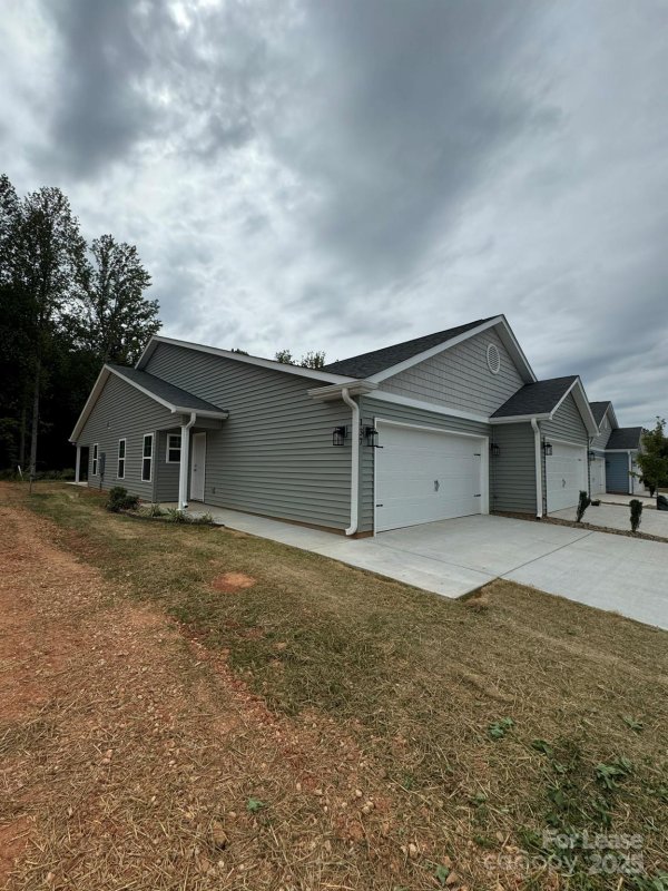 Property image 3 of 137 Brawley Villas Place in Villas on Brawley, Mooresville, NC 28117