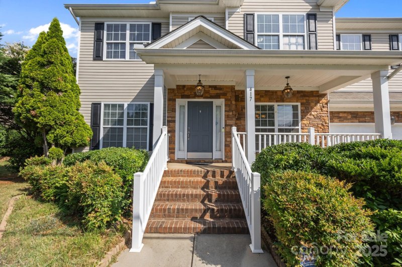 Property image 2 of 417 Stowe Road in Stowe Pointe, Belmont, NC 28012