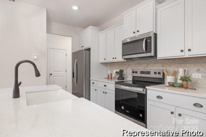 Property image 5 of 1512 Autumn Banks Way in Autumn Ridge, High Shoals, NC 28077