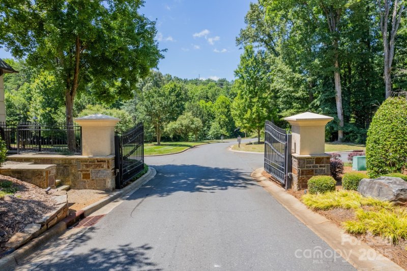 Property image 5 of 3004 Ashwood Park Drive in Reflection Pointe, Belmont, NC 28012