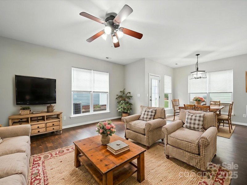 Property image 4 of 136 E Morehouse Avenue in Water Oak, Mooresville, NC 28117