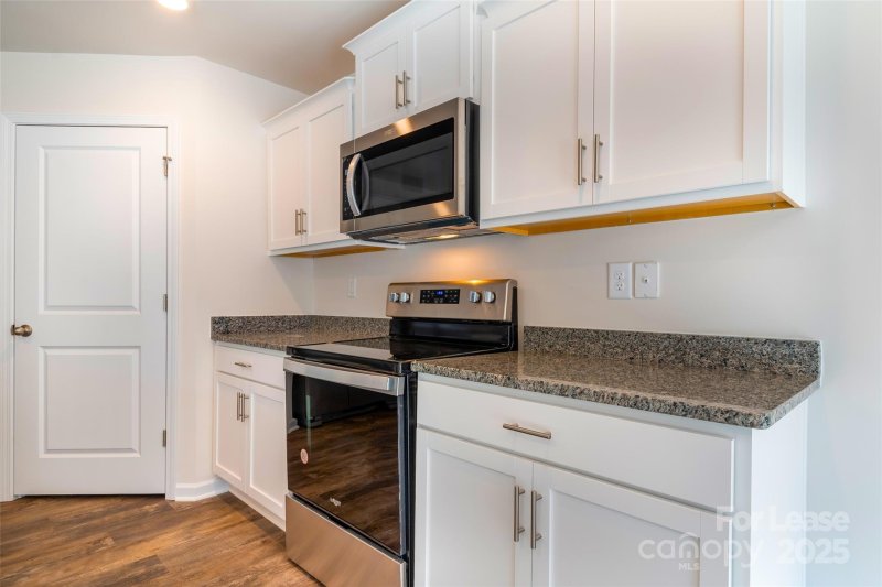 Property image 4 at 7882 Shallowbrook Drive, Sherrills Ford, NC 28673