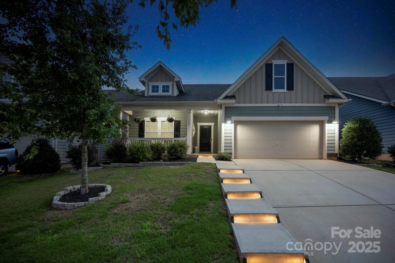 Property image 4 of 112 Jana Drive in Larkin, Statesville, NC 28677