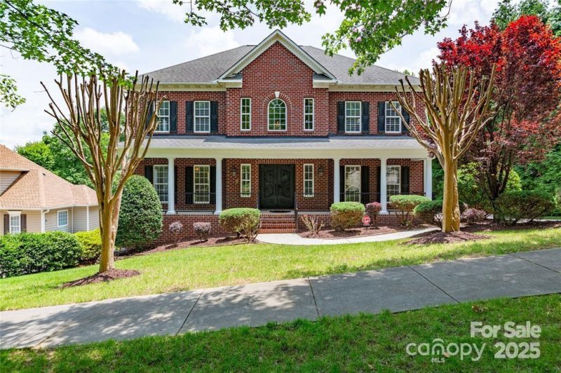 1009 Brookline Drive