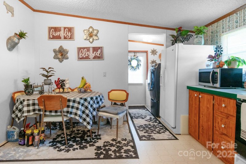 Property image 5 of 1827 Brown Road in Hazelwood Farms, Richburg, SC 29729