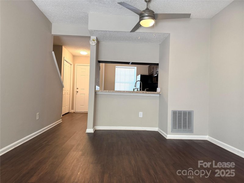 Property image 3 of 621 Lex Drive in Alexander Towne, Charlotte, NC 28262