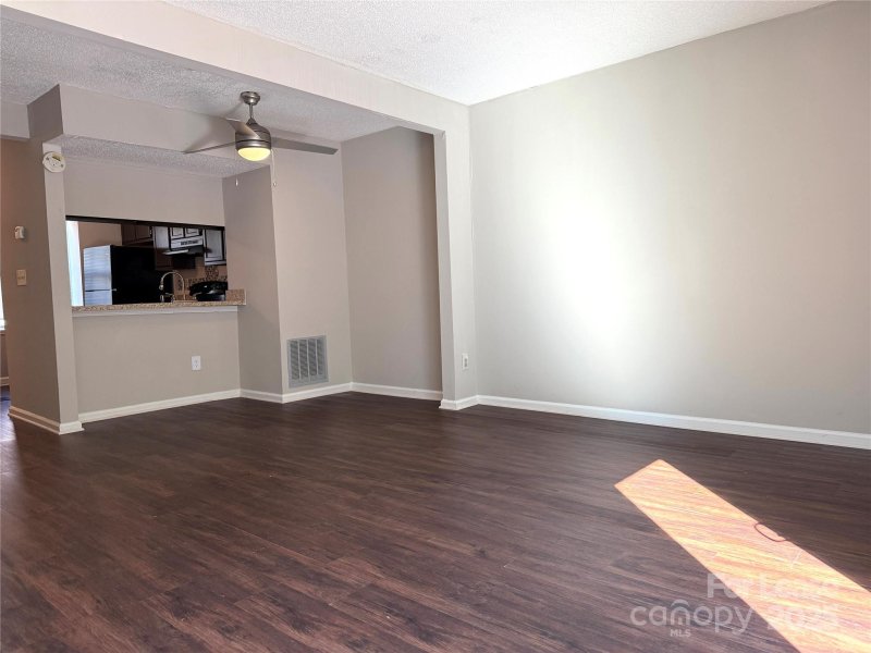 Property image 4 of 621 Lex Drive in Alexander Towne, Charlotte, NC 28262