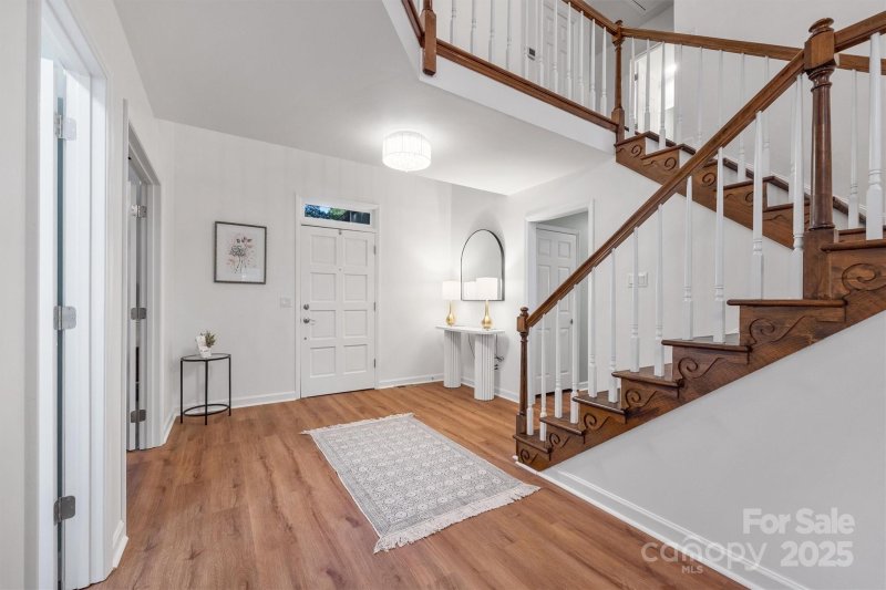 Property image 4 of 5206 Dunrobin Lane in Carsons Pond, Charlotte, NC 28226