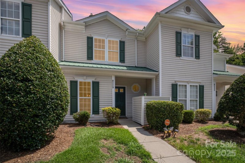 Property image 2 at 8229 Carob Tree Lane, Charlotte, NC 28215