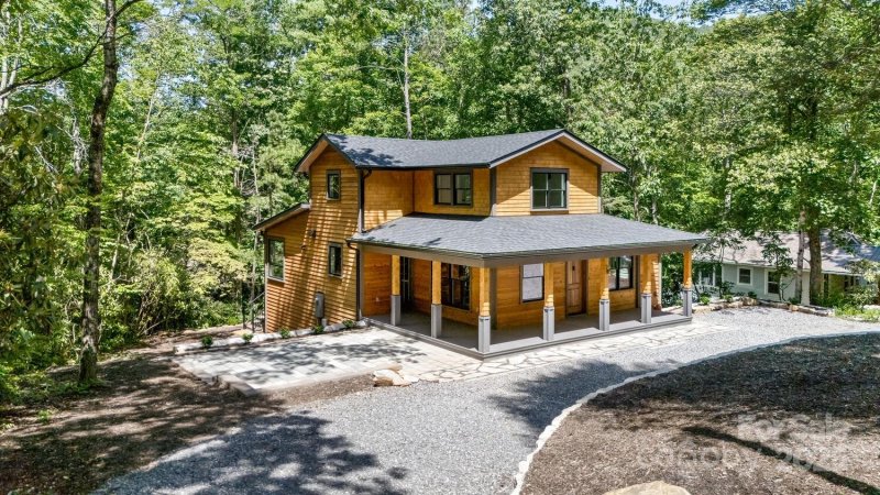 Property image 3 of 78 Tupper Road in Ridgecrest, Black Mountain, NC 28711