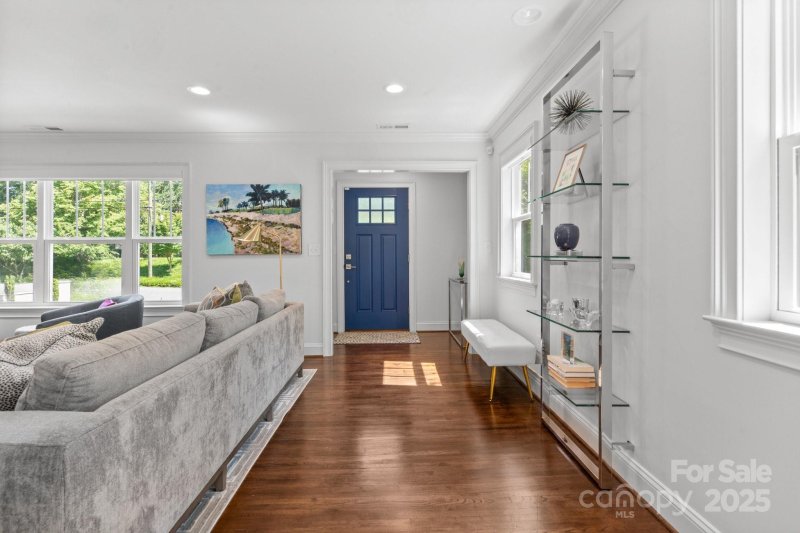 Property image 3 at 2510 Vail Avenue, Charlotte, NC 28207