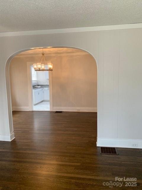 Property image 4 of 717 Grandin Road in Wesley Heights, Charlotte, NC 28208