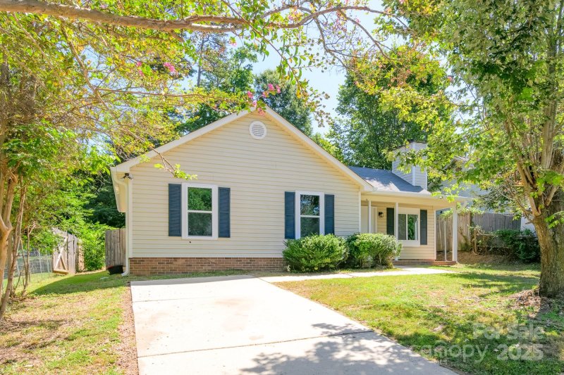 Property image 2 at 1209 Eagles Landing Drive, Charlotte, NC 28214