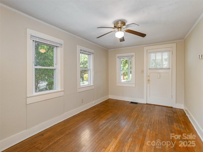 Property image 3 of 80 Pershing Road in Haw Creek, Asheville, NC 28805