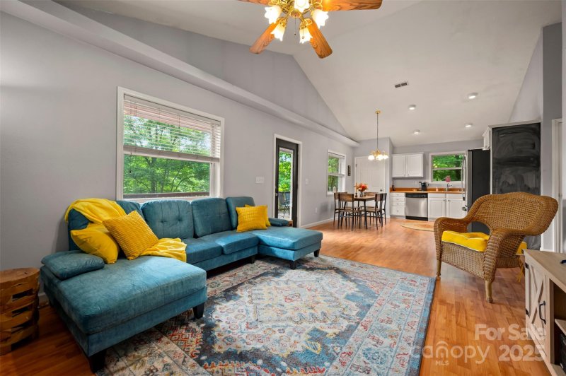 Property image 4 at 264 Oriole Drive, Lake Lure, NC 28746