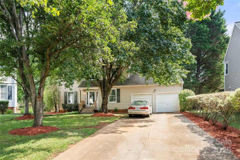 Property image 4 of 9426 Copper Hill Lane in Davis Lake, Charlotte, NC 28269