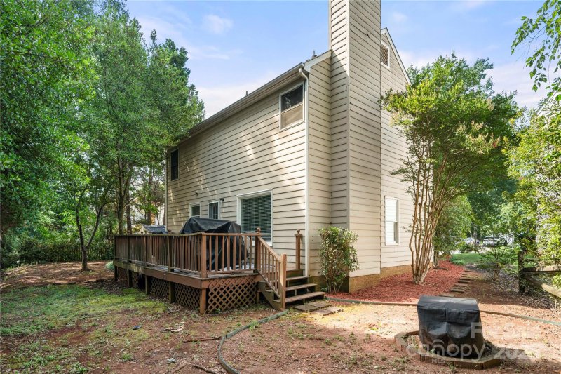 Property image 5 of 9426 Copper Hill Lane in Davis Lake, Charlotte, NC 28269