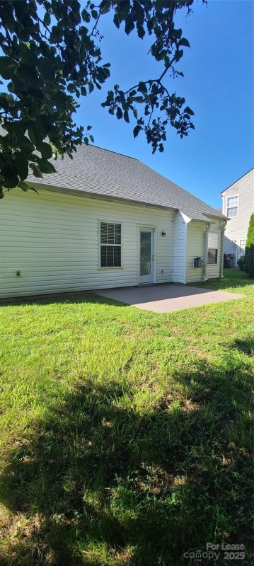 Property image 3 of 5913 Hidden Meadow Lane in Highland Creek, Charlotte, NC 28269