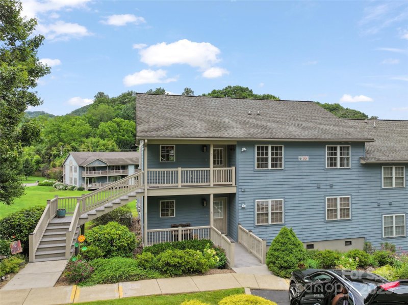 Property image 2 of 55 Tri Vista Drive in Tri Vista Villas, Lake Junaluska, NC 28745