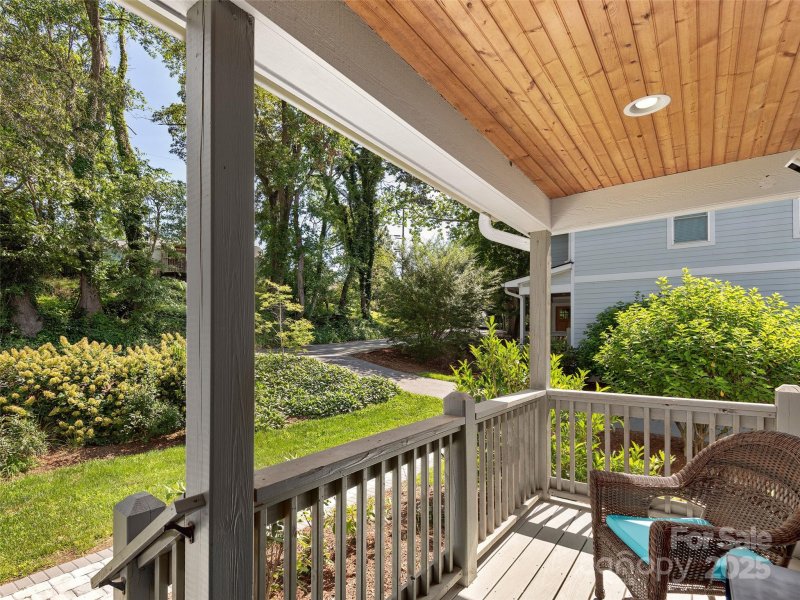 Property image 3 of 149 Courtland Avenue in Montford, Asheville, NC 28801